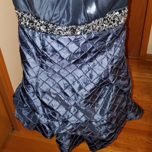 Formal - Picture 2 of 3